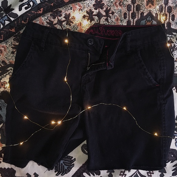 Wallflower Shorts - Picture 1 of 1